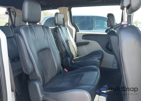 2019 Dodge Grand Caravan Sxt z USA, uszkodzony, nr VIN 2C4RDGCG9KR774978